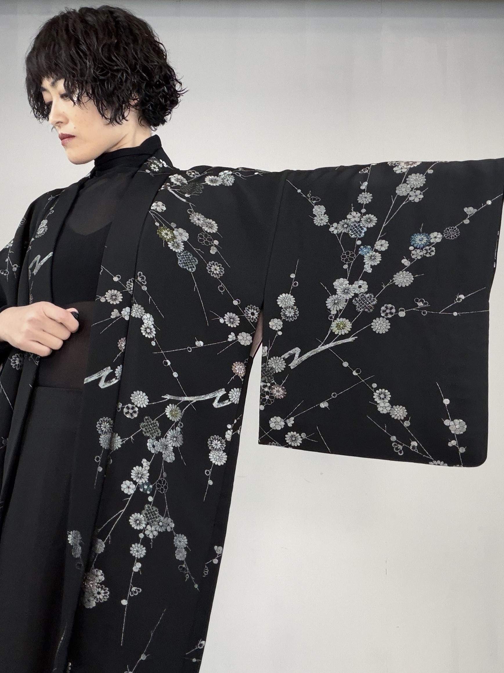 Silk Haori Kimono - Black Delicate Plum Branch