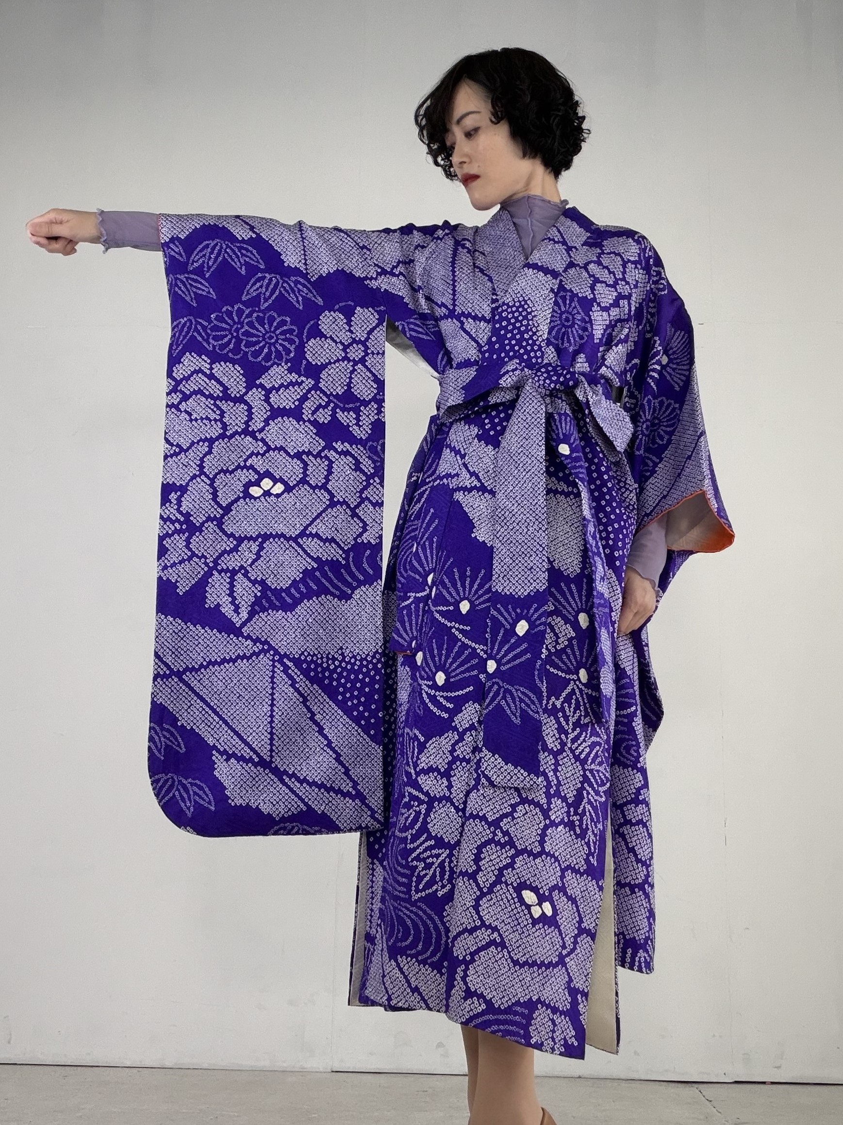 Silk Kimono - Violet Shibori Floral Motifs