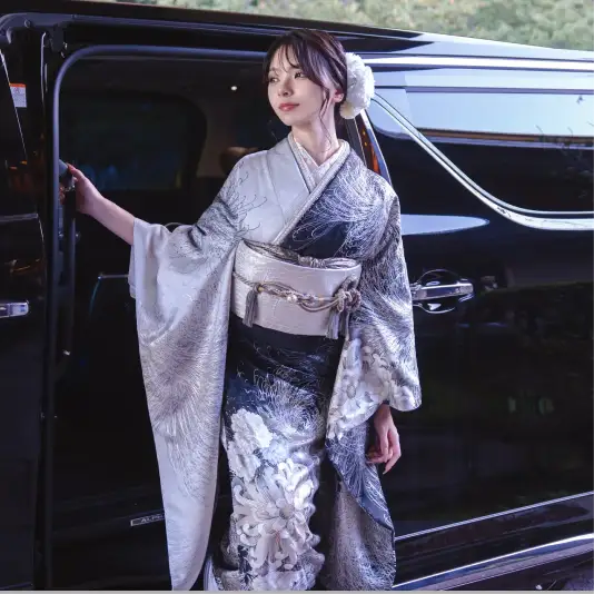 LUXURY 5