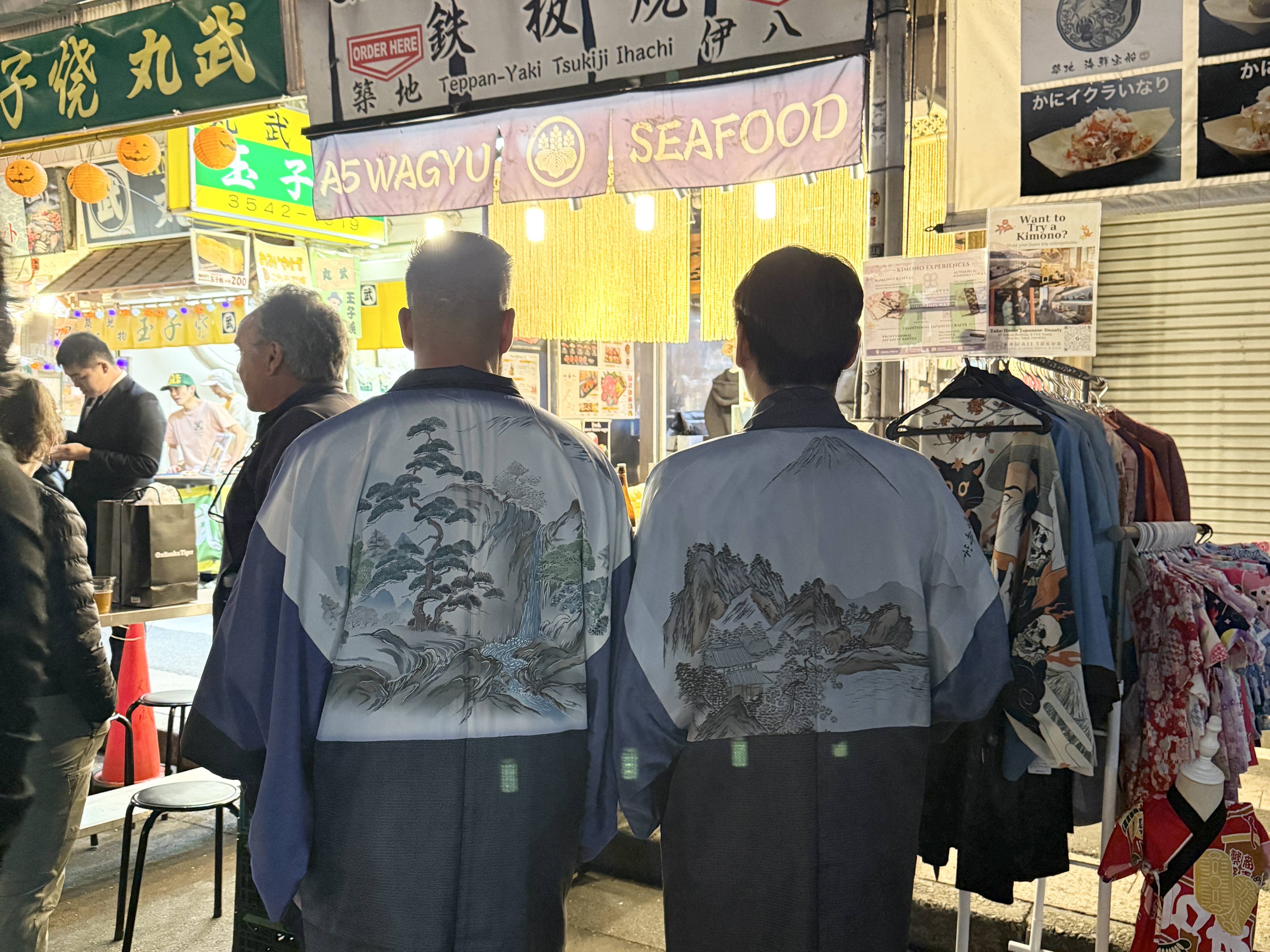 Explore Tsukiji Night Market in a Japanese Haori Jacket