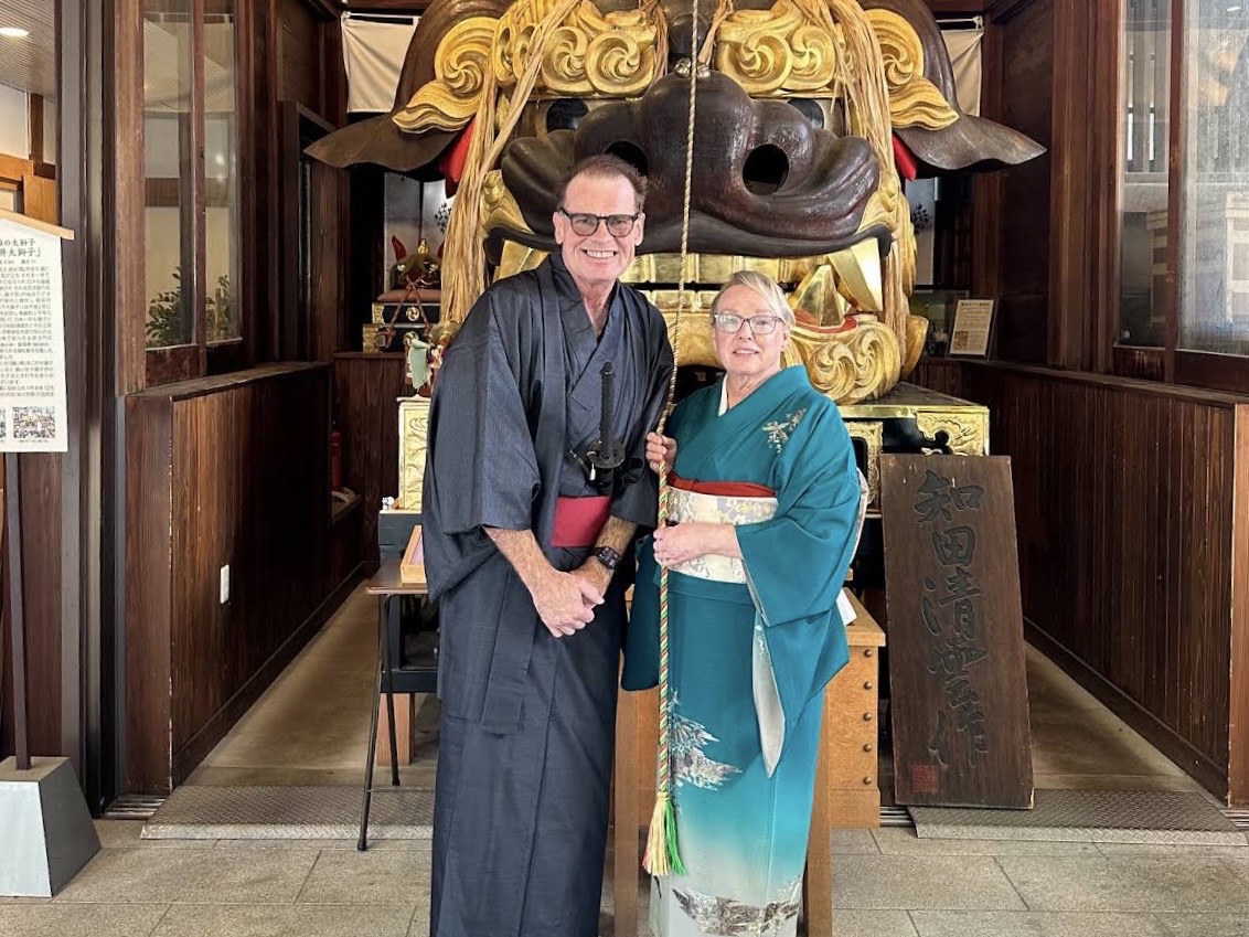 Celebrating Kanreki in Kimono – Happy 60th Birthday!
